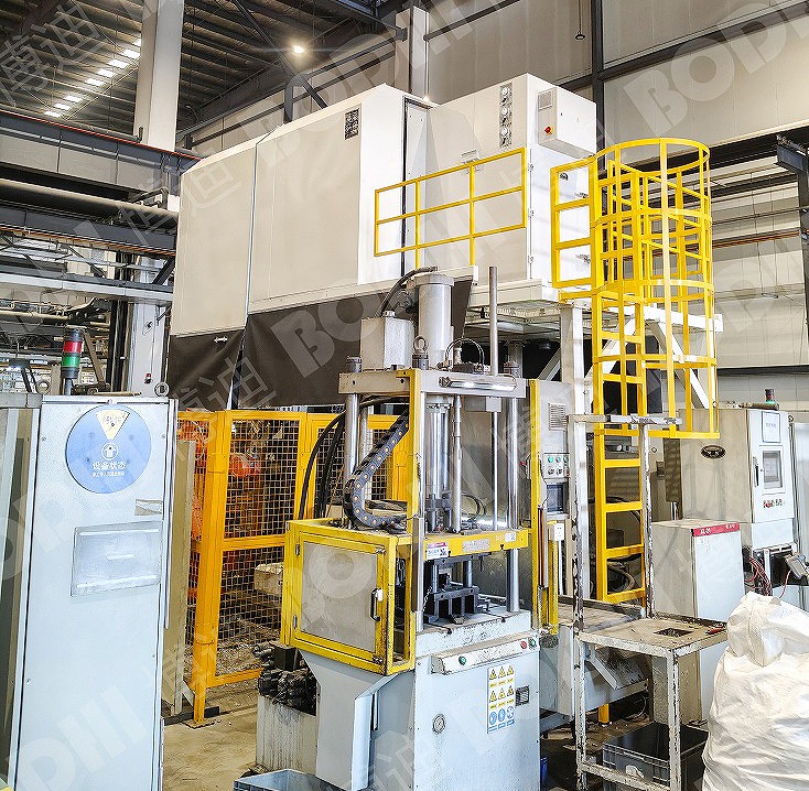 压铸机脱模油雾